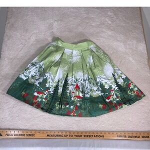 Vintage Style Alpine Mountain Village Pleated Skirt Green Scenic Print Small